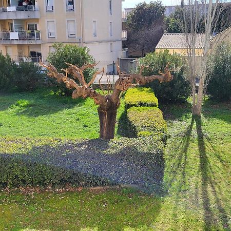 Les Tourterelles D'Avignon 2 Apartment Exterior foto
