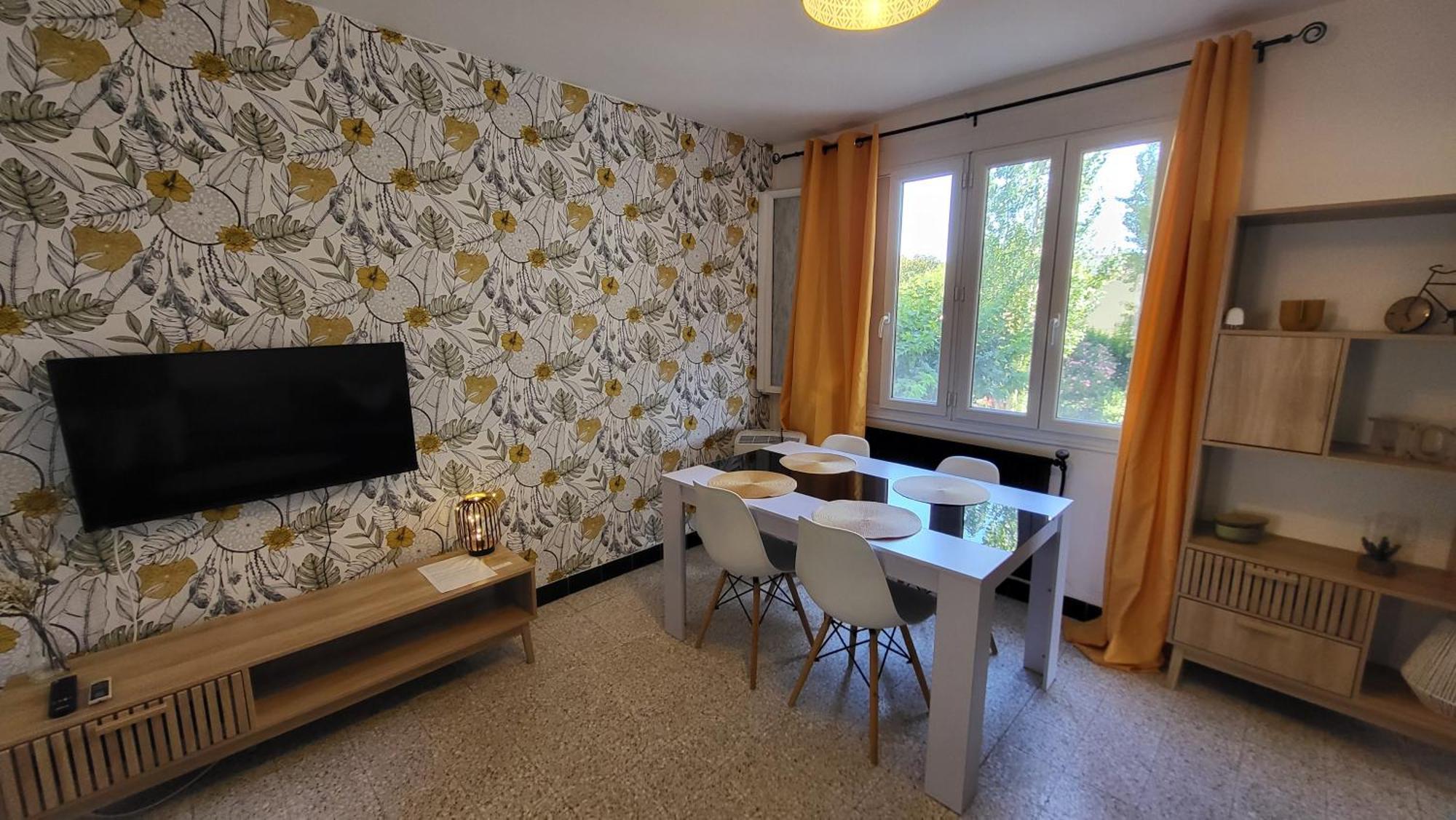 Les Tourterelles D'Avignon 2 Apartment Exterior foto